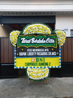 Papan Bunga Duka di Kelumpang Hilir