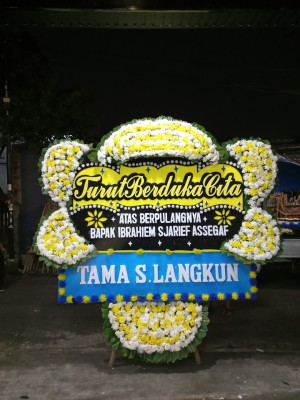Papan Bunga Duka di Kelumpang Hilir