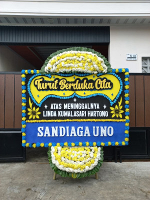Papan Bunga Duka di Kelumpang Hilir